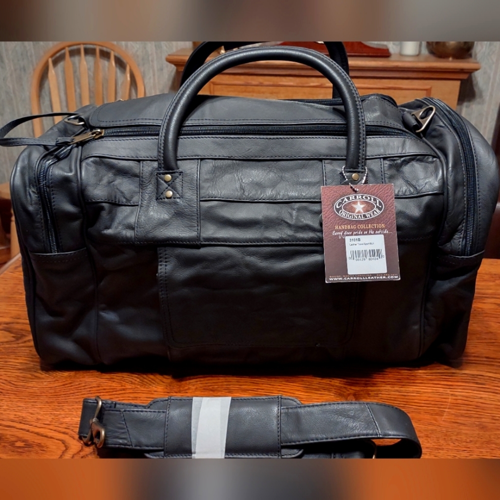 NWT Carroll Original Wear 3101b Leather travel/sport bag in black